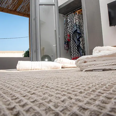 Aidani Luxurious